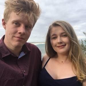 Meet your Posher, Tia